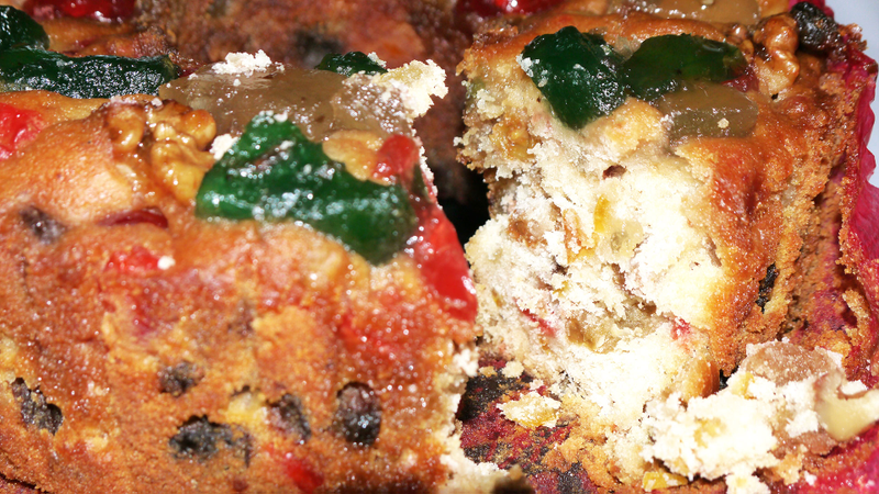Illustration for article titled Fruit Cake: The Snacktaku Review